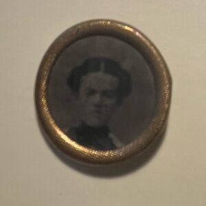 Vintage Mourning Memento Gold-Tone Photo Button